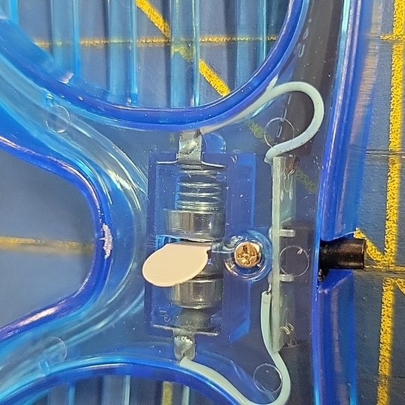 Blue Shutter Light Up 3 Different Speeds Shades Glasses - Picture 6 of 8